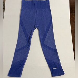 Beachbody Women's Yoga Blue Intent Compression Legging Size small